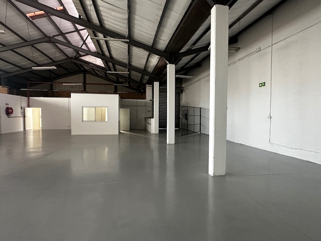 To Let Commercial Property for Rent in Maitland Western Cape